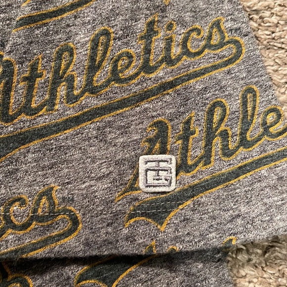 Athletics A’s T-Shirt - Picture 4 of 4